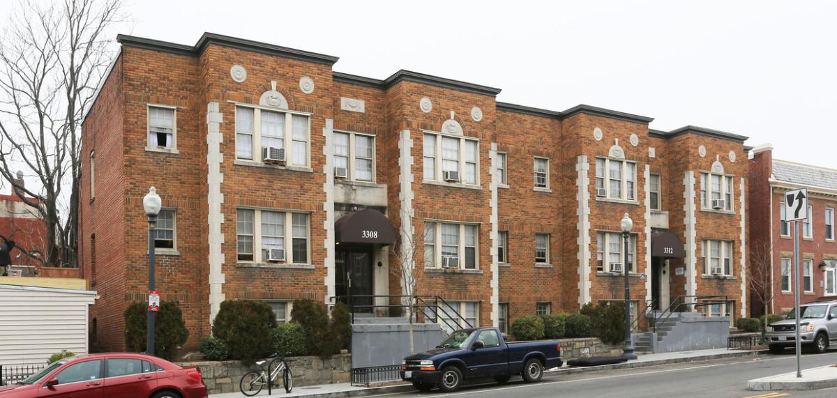 Exterior of Buena Vista Apartment Homes